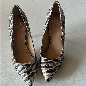 Jennifer Lopez Black & Cream Animal Print Pointed Pumps